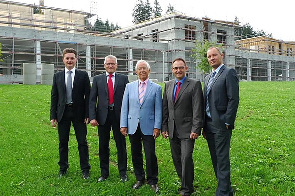 2015 - Transfer of management