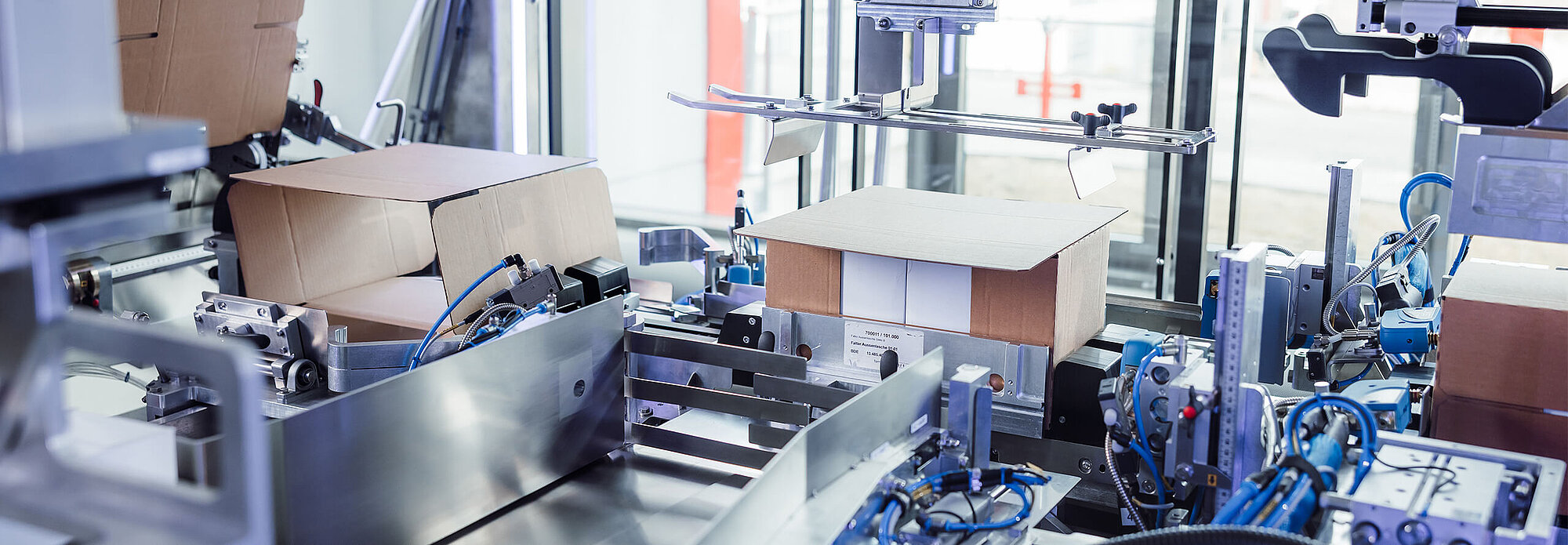 Equipment and performance specifications of the SOMIC 202